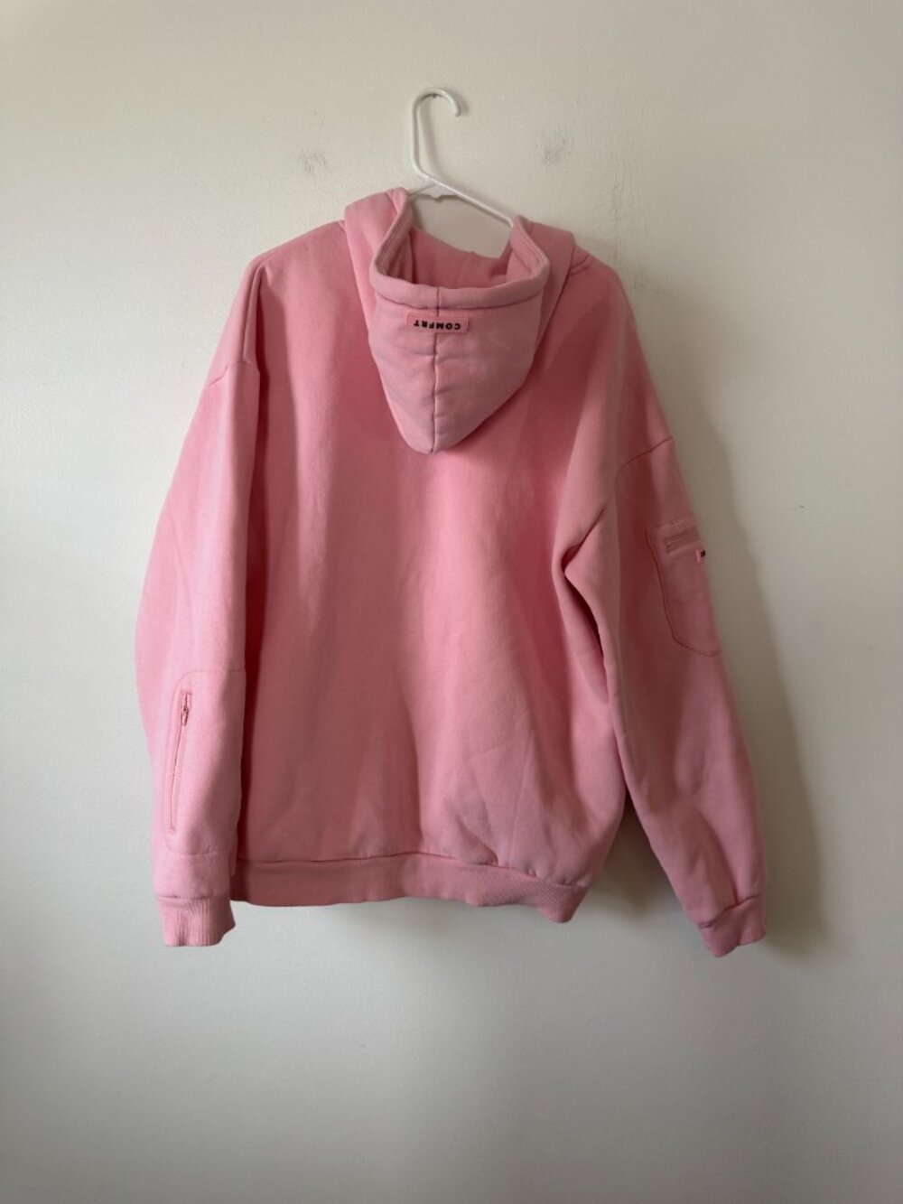 Comfrt Airplane Mode Travel Hoodie Pink - Picture 4 of 16